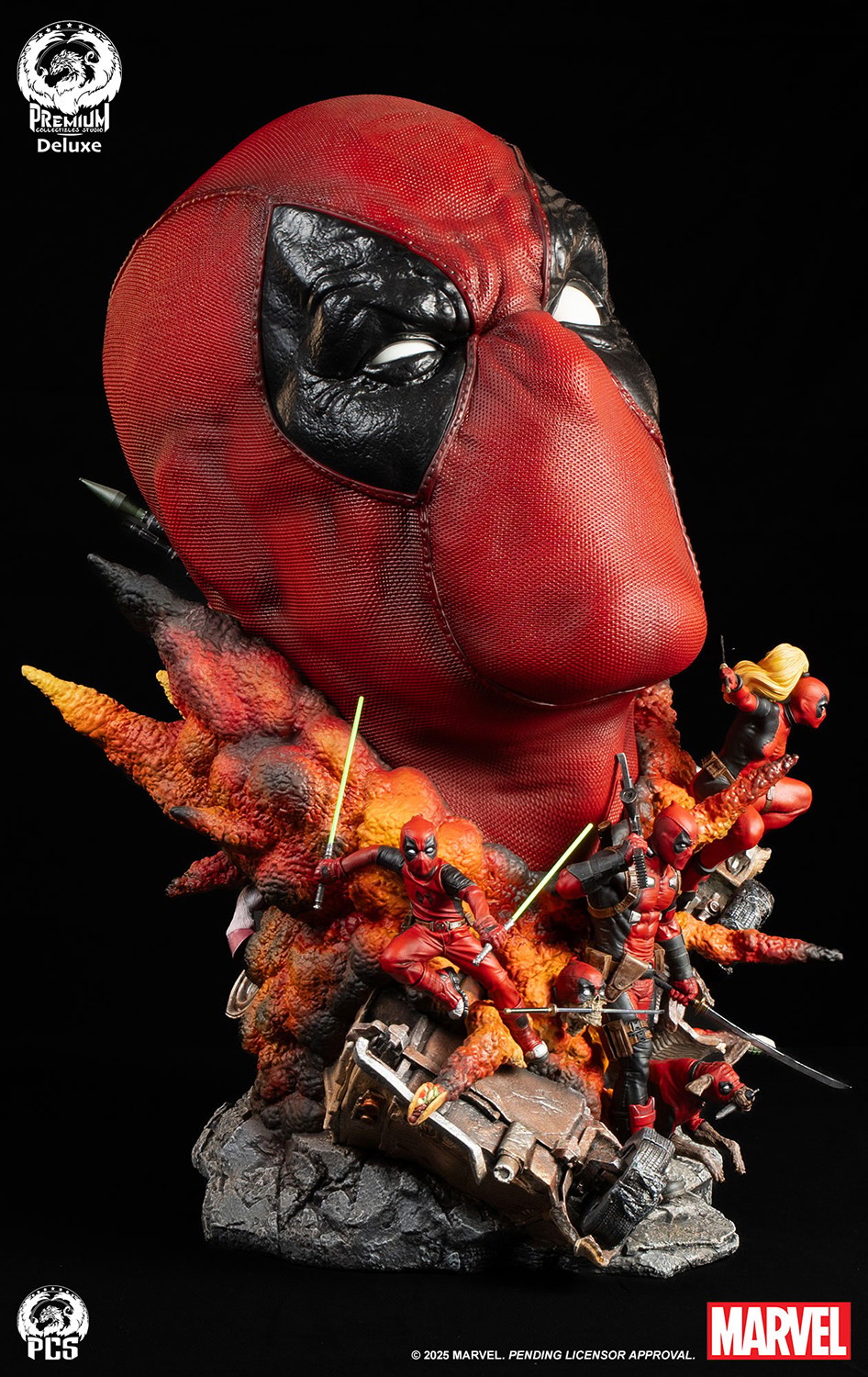 Marvel Deadpool (Deluxe Edition) Fine Art Bust  (Prototype Shown) View 7