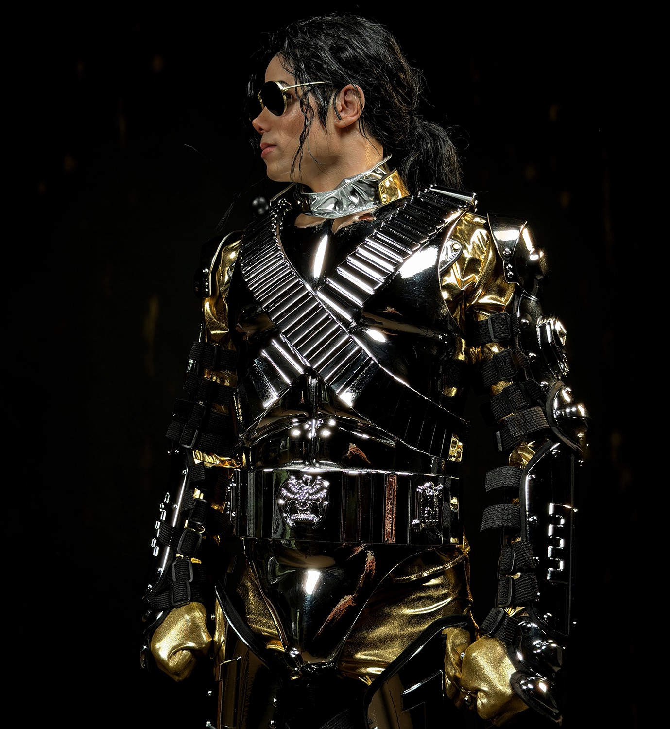 damtoys-michael-jackson-michael-jackson-history-tour-deluxe-armor-version-statue-gallery-6864594125318.jpg