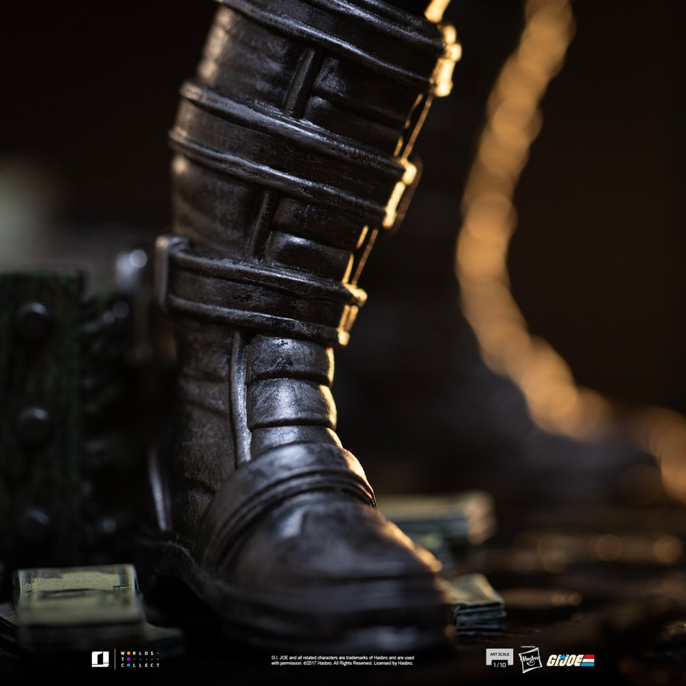 G.I. Joe Destro 1:10 Scale Statue  (Prototype Shown) View 8