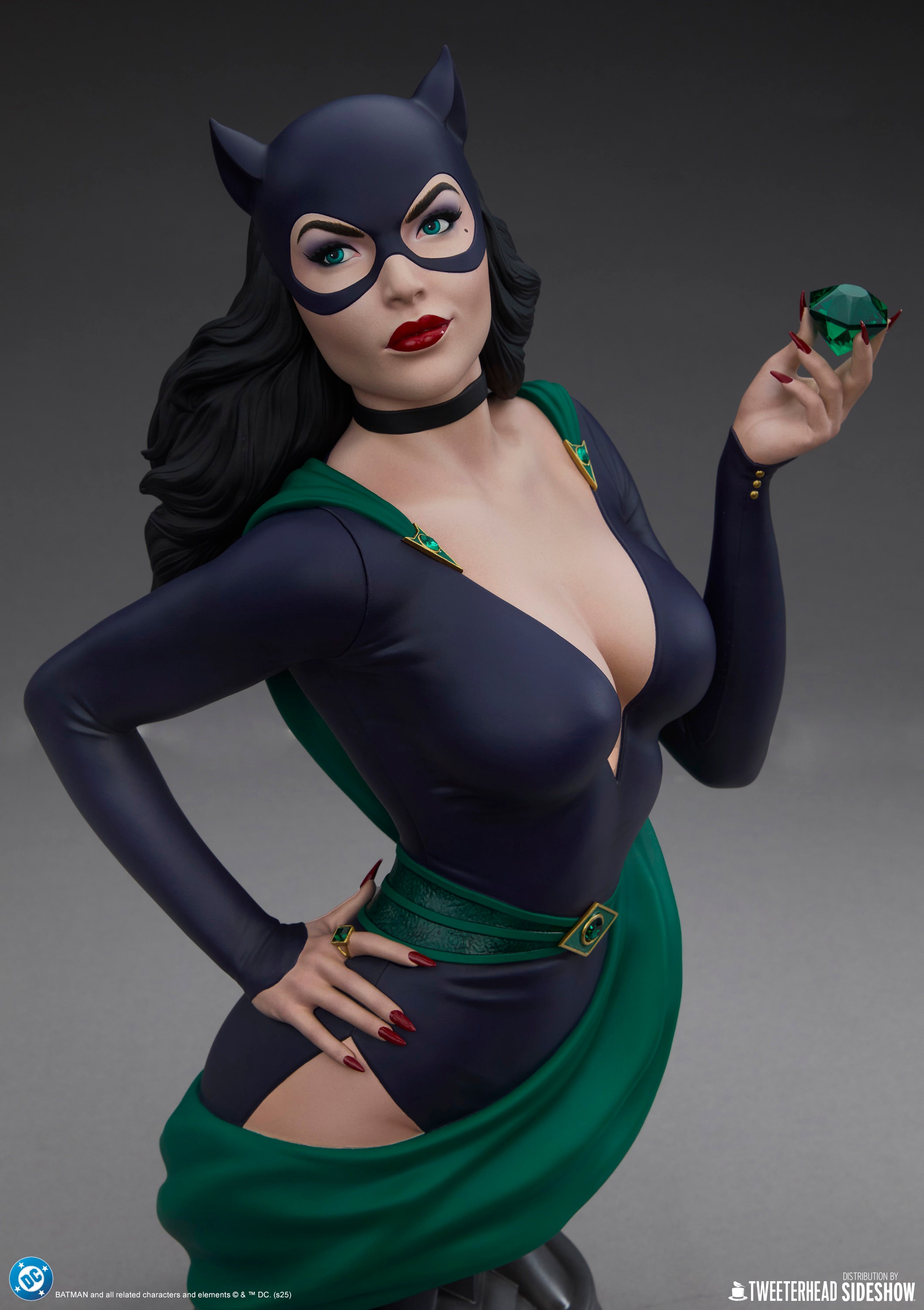★ CATWOMAN MINI BUST ★ Batman 1966 TV Series Catwoman Mini-Bust - GeekAlerts