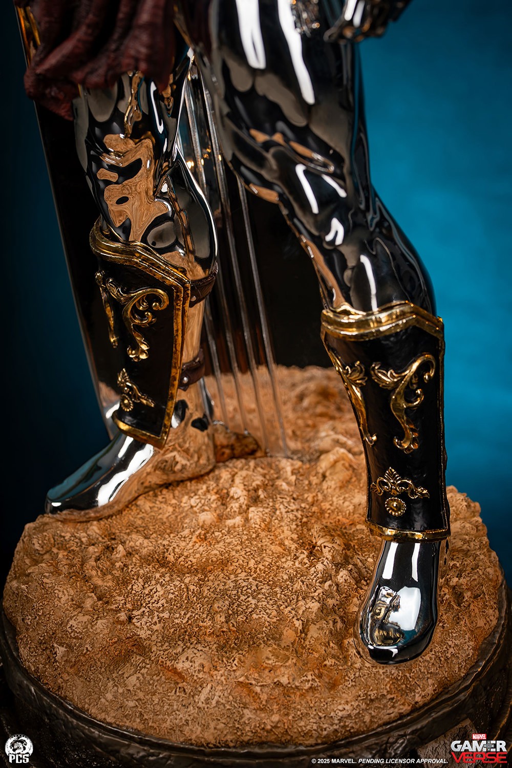 Marvel Silver Surfer 1:3 Scale Statue  (Prototype Shown) View 14