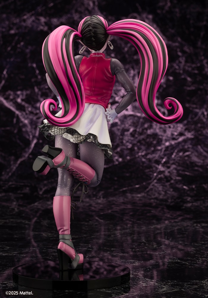 Monster High Draculaura™ Bishoujo Statues  (Prototype Shown) View 9
