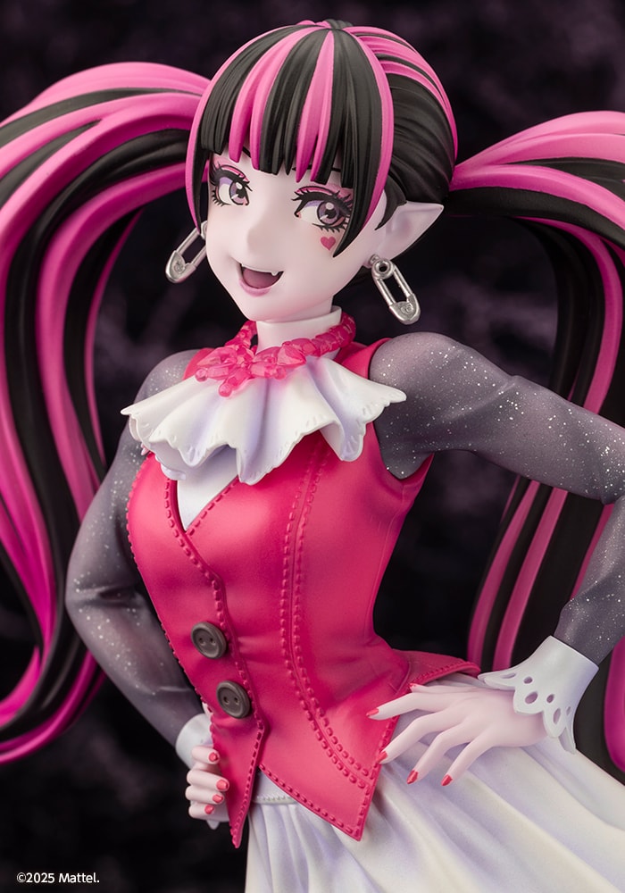 Monster High Draculaura™ Bishoujo Statues  (Prototype Shown) View 12