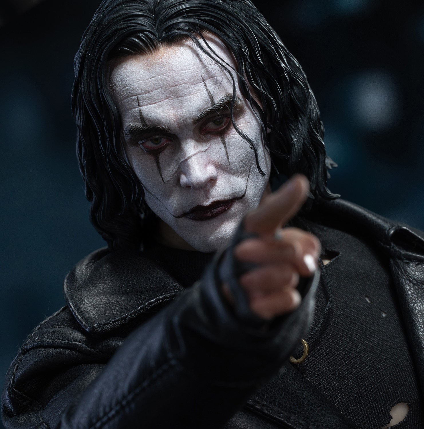 The Crow The Crow - Eric Draven Sixth Scale Figure  (Prototype Shown) View 5