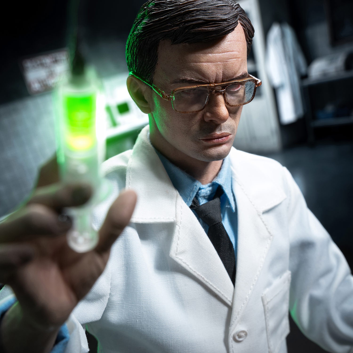 Re-Animator Doctor Herbert West (Deluxe Edition) Sixth Scale Figure  (Prototype Shown) View 1