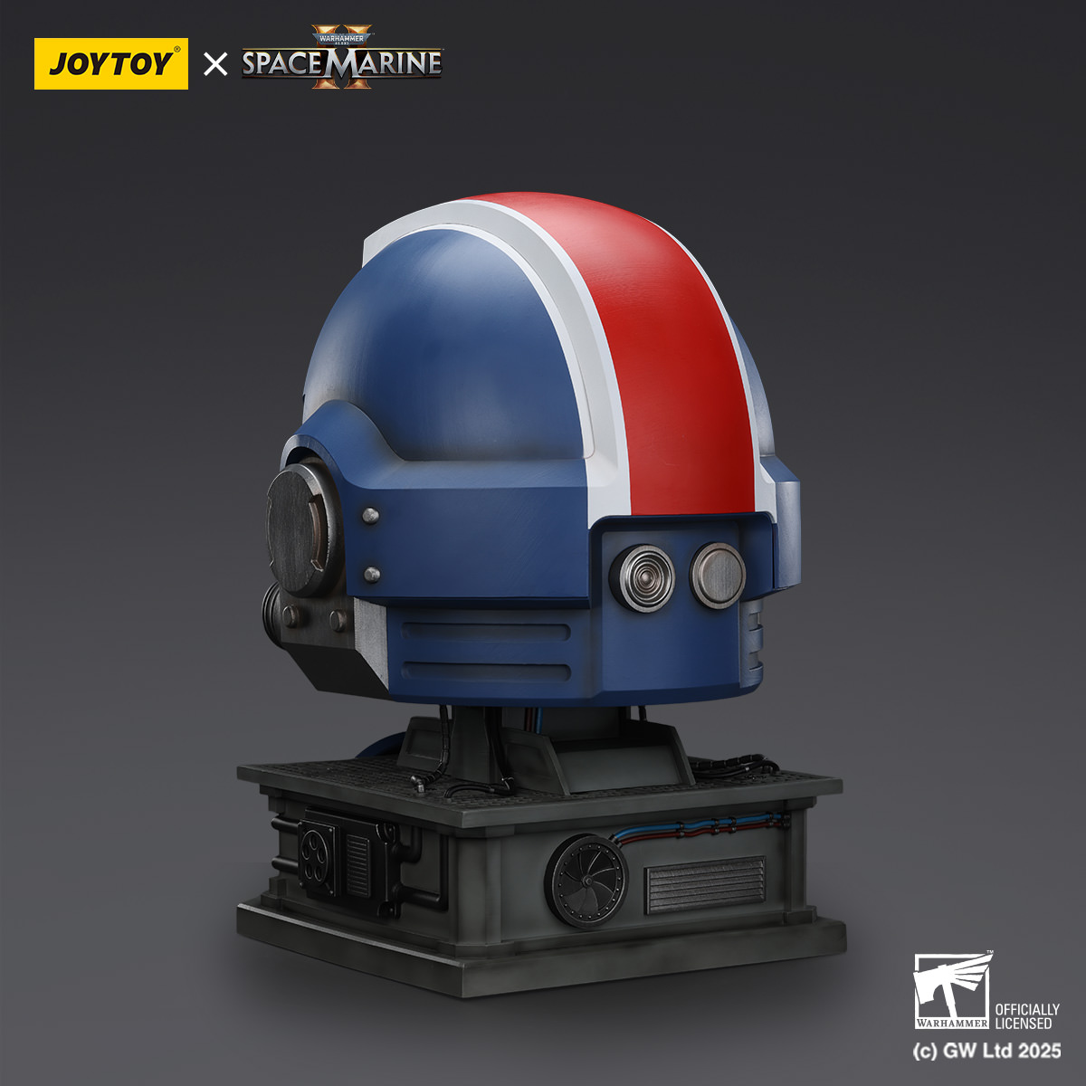 Warhammer 40K Ultramarines Lieutenant Titus MKX Helmet & Display Stand Prop Replica  (Prototype Shown) View 4