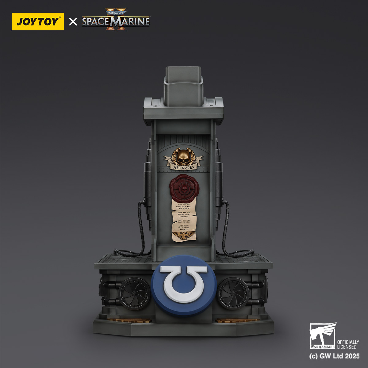 Warhammer 40K Ultramarines Lieutenant Titus MKX Helmet & Display Stand Prop Replica  (Prototype Shown) View 5