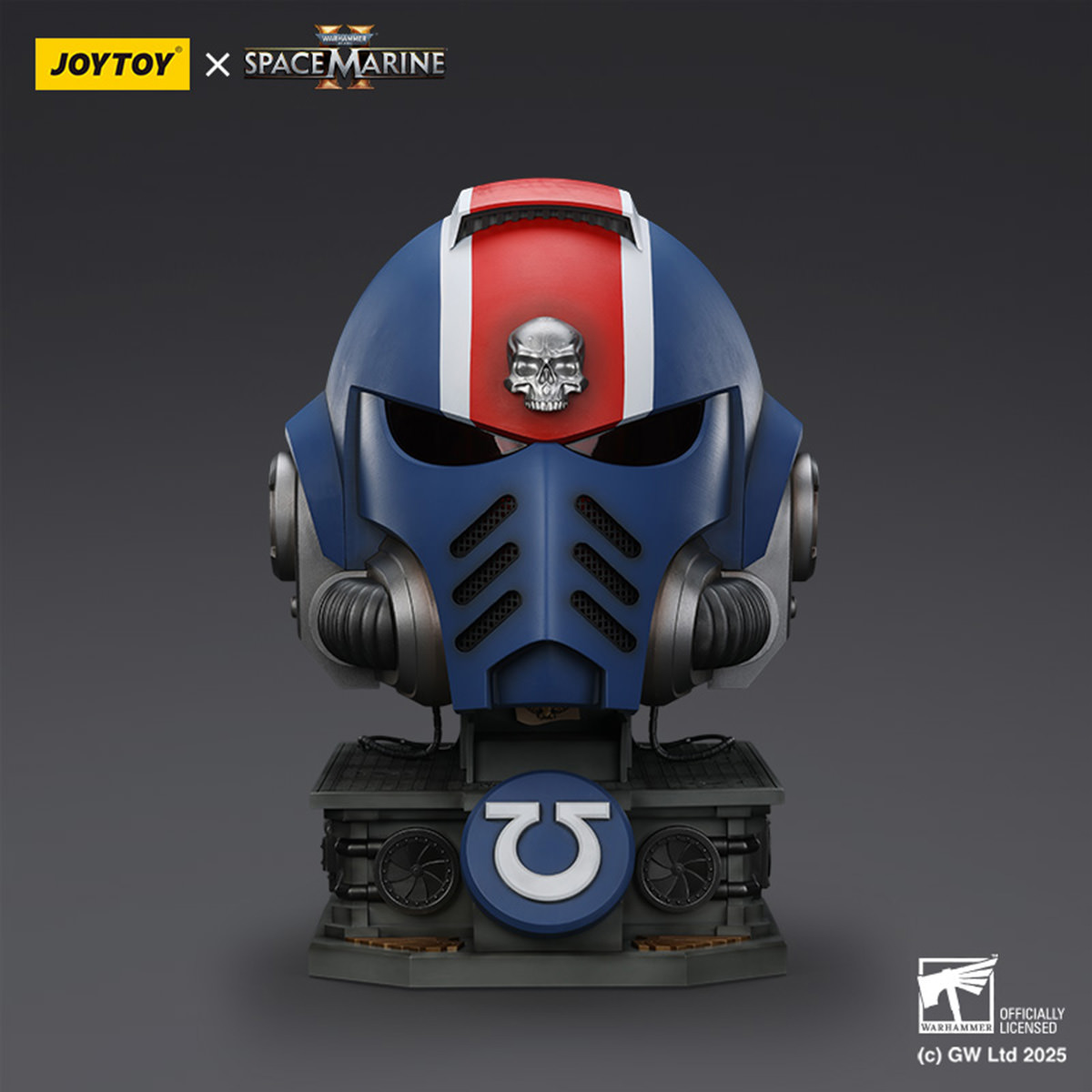Warhammer 40K Ultramarines Lieutenant Titus MKX Helmet & Display Stand Prop Replica  (Prototype Shown) View 6