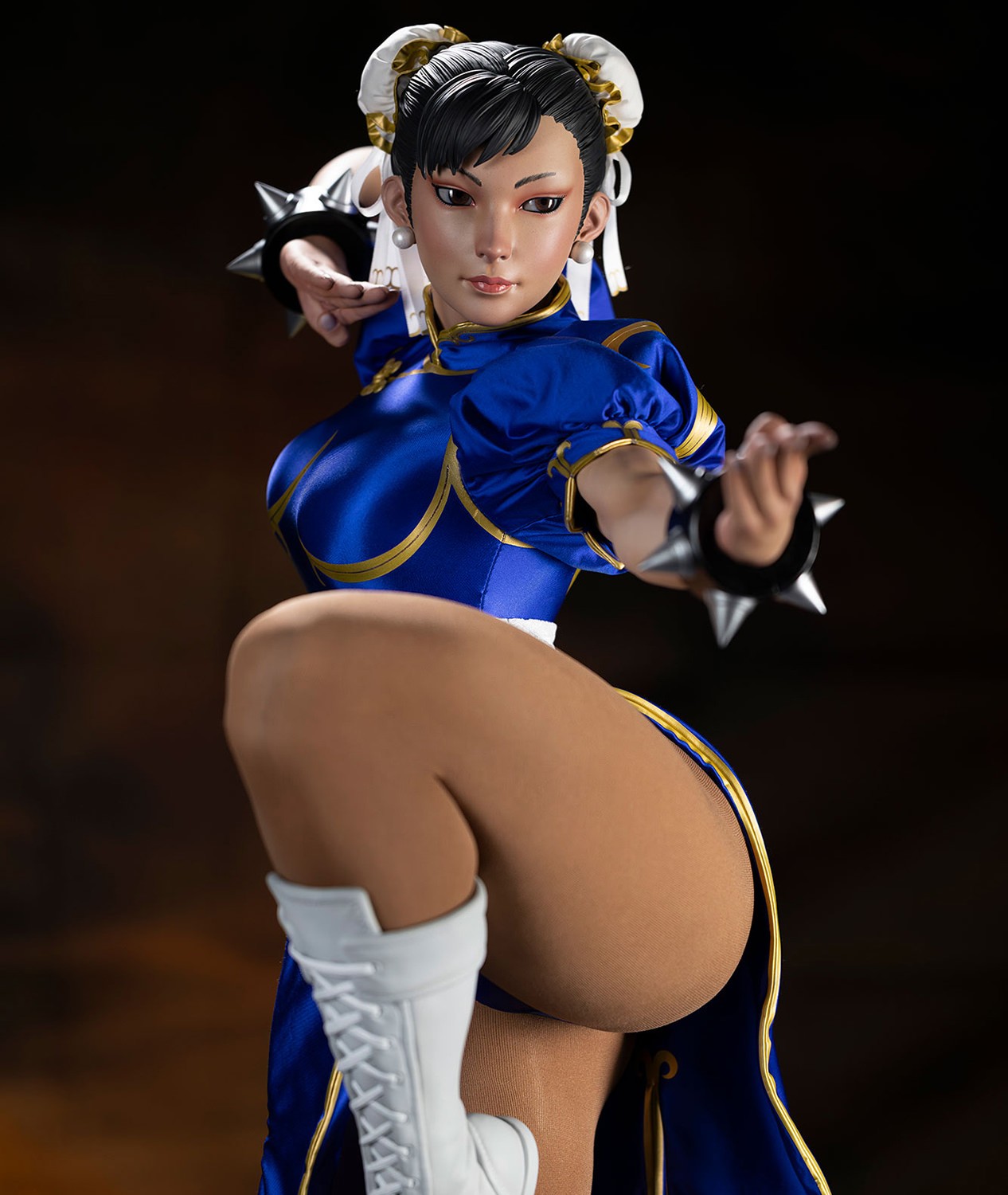 Street Fighter Chun-Li 1:2 Scale Statue  (Prototype Shown) View 3