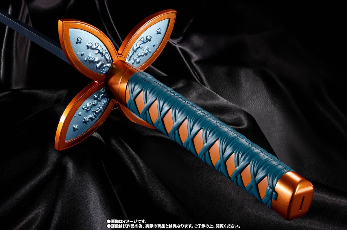 Nichirin Sword (Shinobu Kocho) Prop Replica by Tamashii Nations