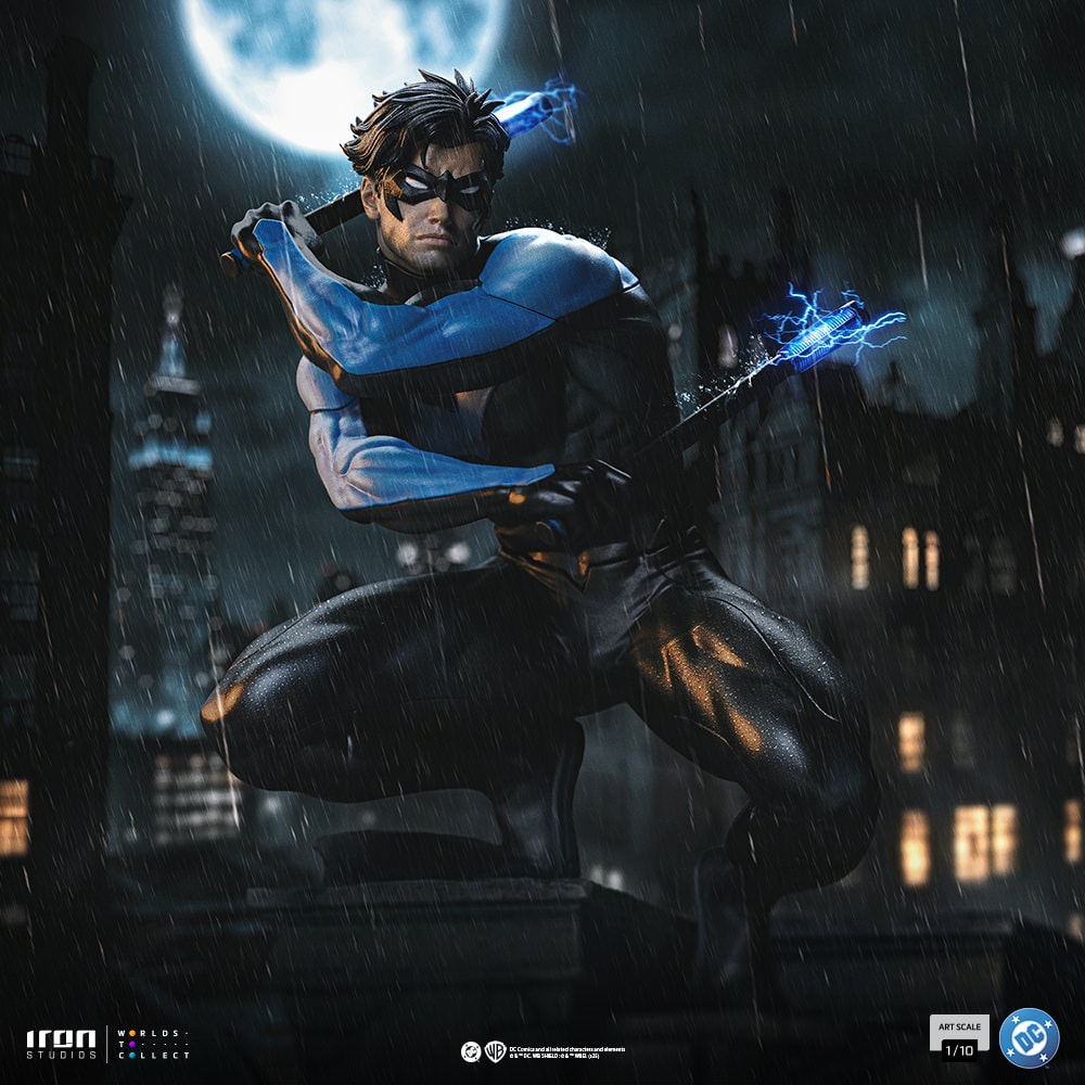 DC Comics Nightwing 1:10 Scale Statue  (Prototype Shown) View 5