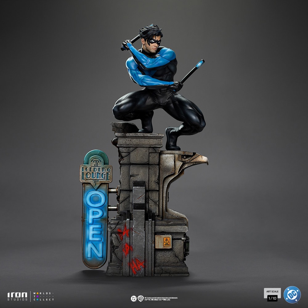 DC Comics Nightwing 1:10 Scale Statue  (Prototype Shown) View 12