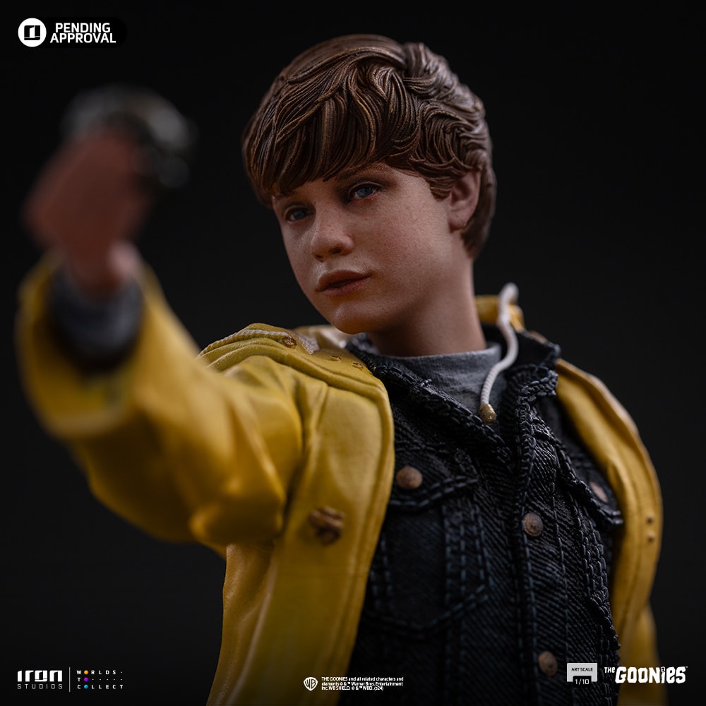 The Goonies Mikey Walsh 1:10 Scale Statue  (Prototype Shown) View 3