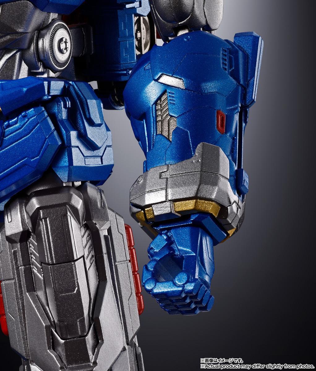 Voltes V GX-118 Voltes V Action Figure  (Prototype Shown) View 8
