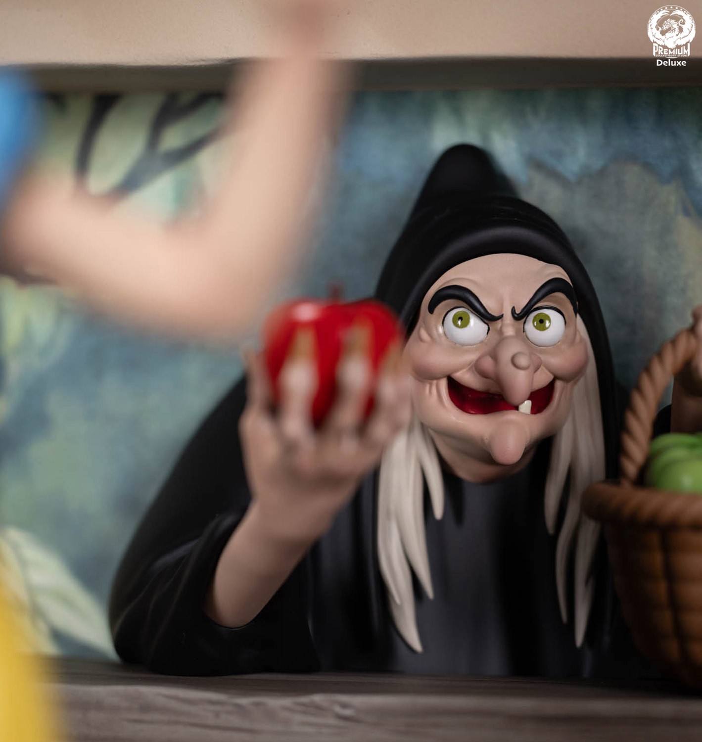 Disney Snow White (Deluxe Edition) Statues  (Prototype Shown) View 4