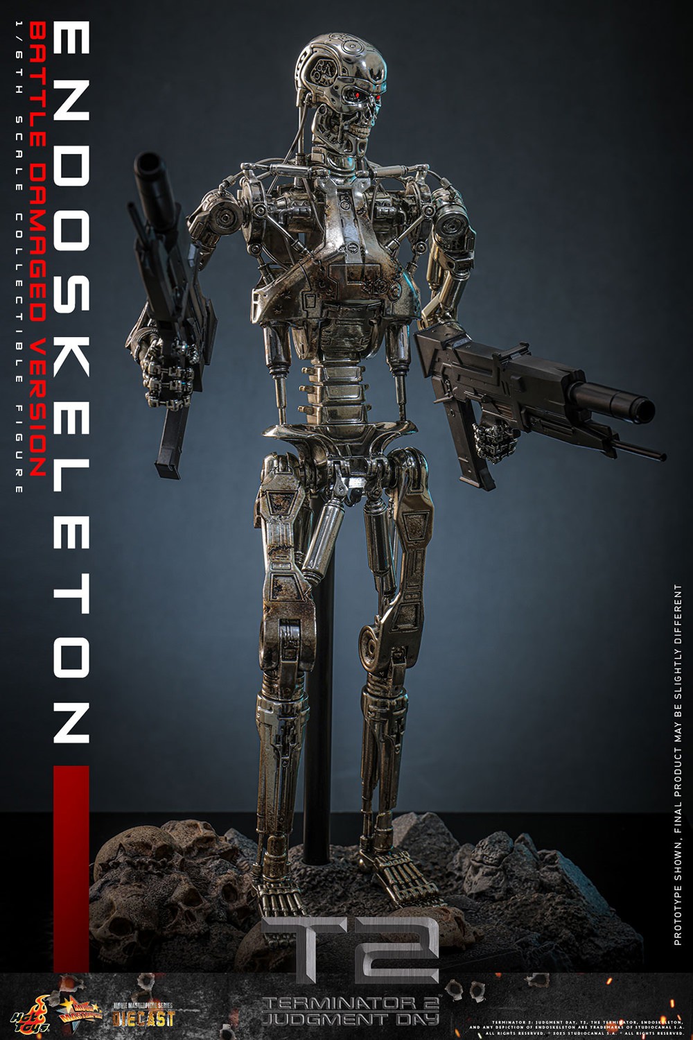 Endoskeleton (Battle Damaged Version) Sixth Scale Figure by Hot