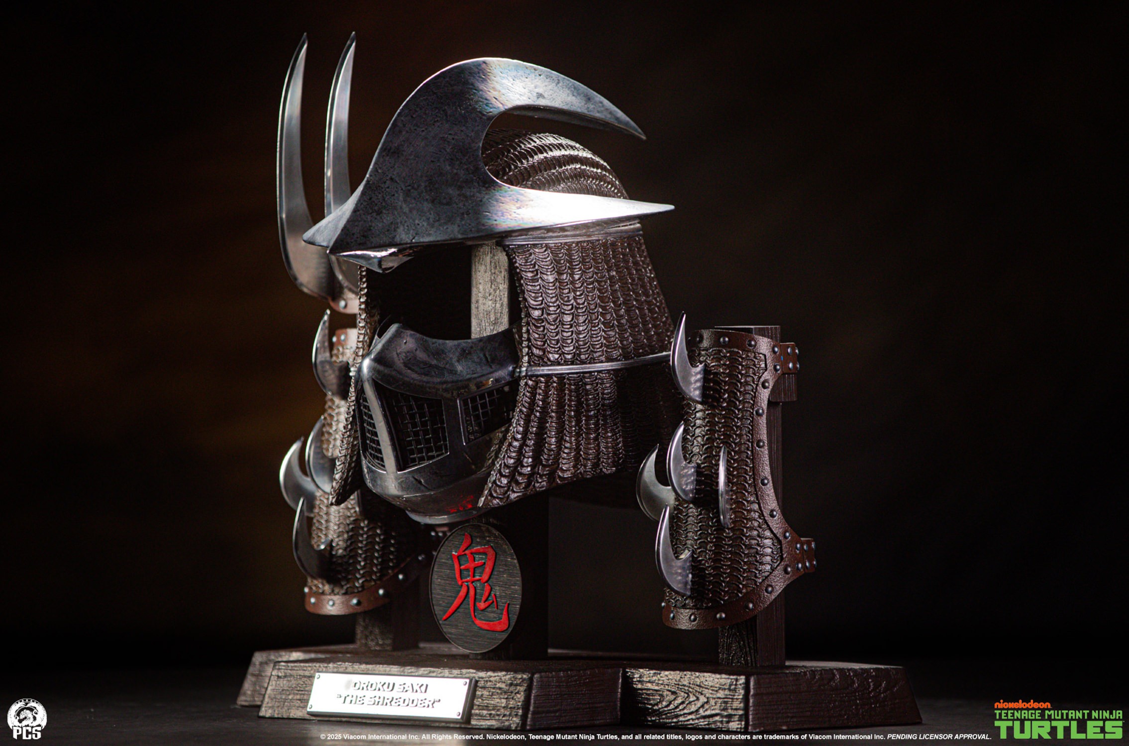 Teenage Mutant Ninja Turtles Shredder Electroplated Armor Set Life-Size Replica  Collector Edition (Prototype Shown) View 6