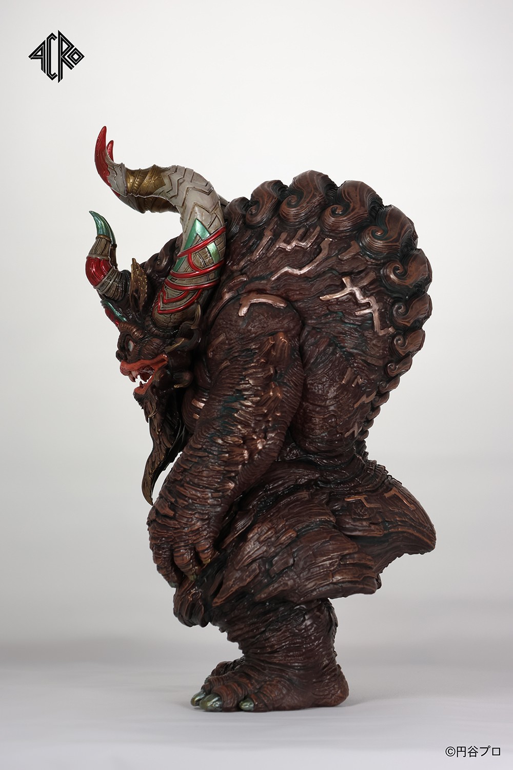 Ultraman Miclas (EX Version) Vinyl Collectible  (Prototype Shown) View 10