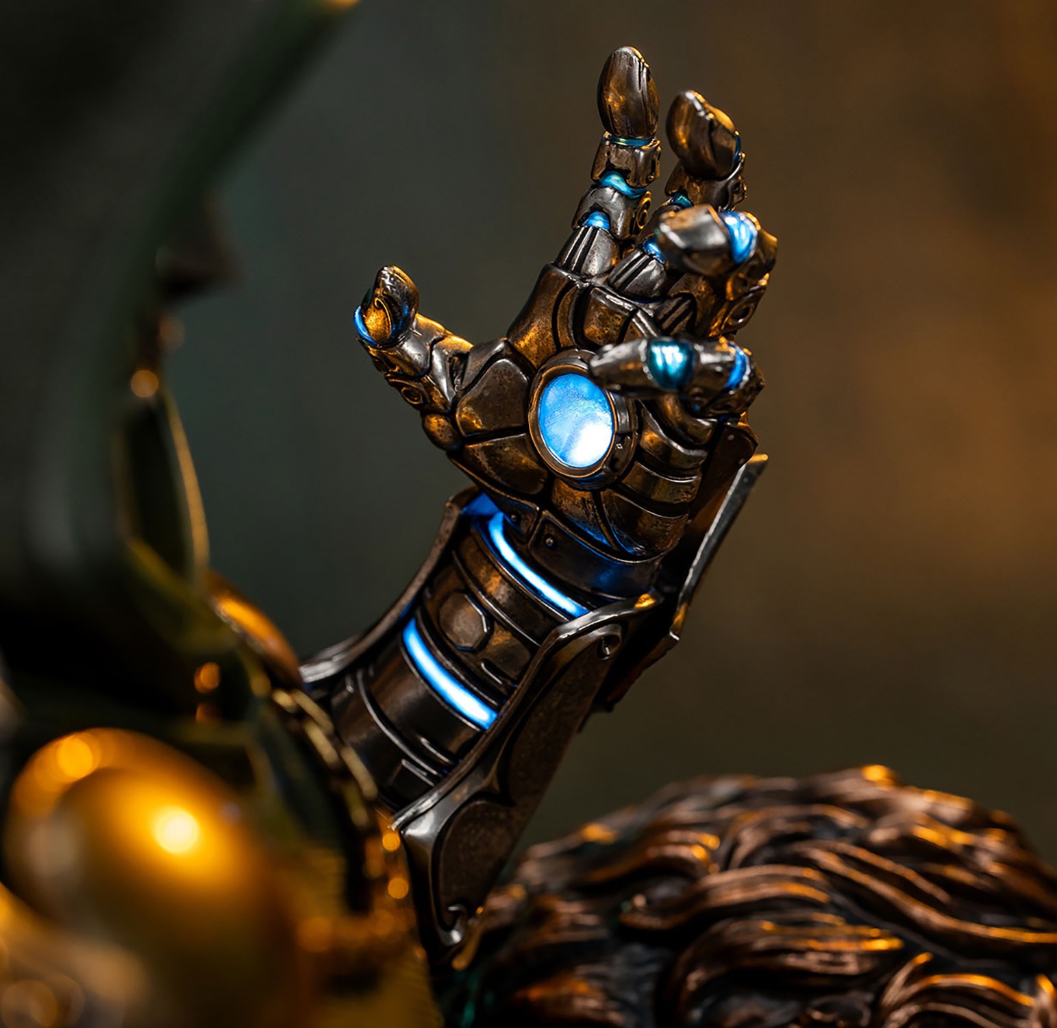 Marvel Dr. Doom 1:3 Scale Statue  (Prototype Shown) View 4