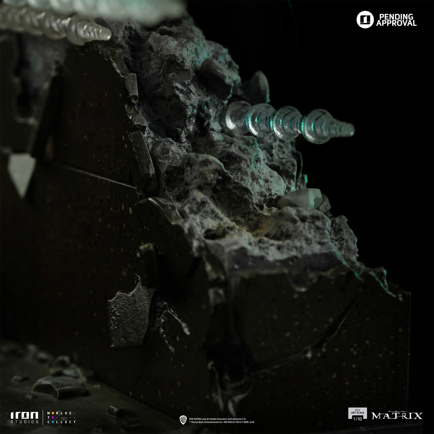 The Matrix Trinity 1:10 Scale Statue  (Prototype Shown) View 13