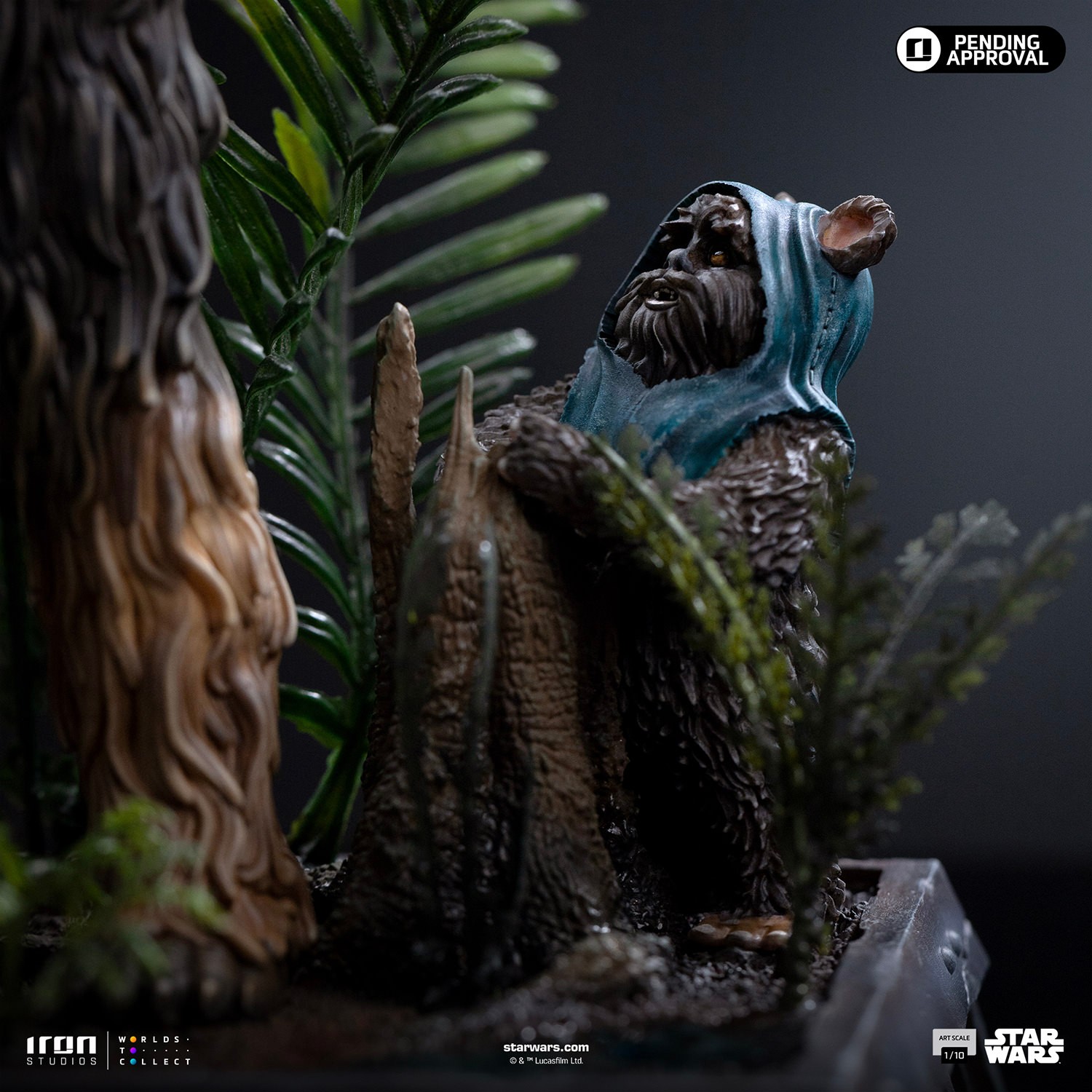 Star Wars Chewbacca and Tokkat 1:10 Scale Statue  (Prototype Shown) View 5