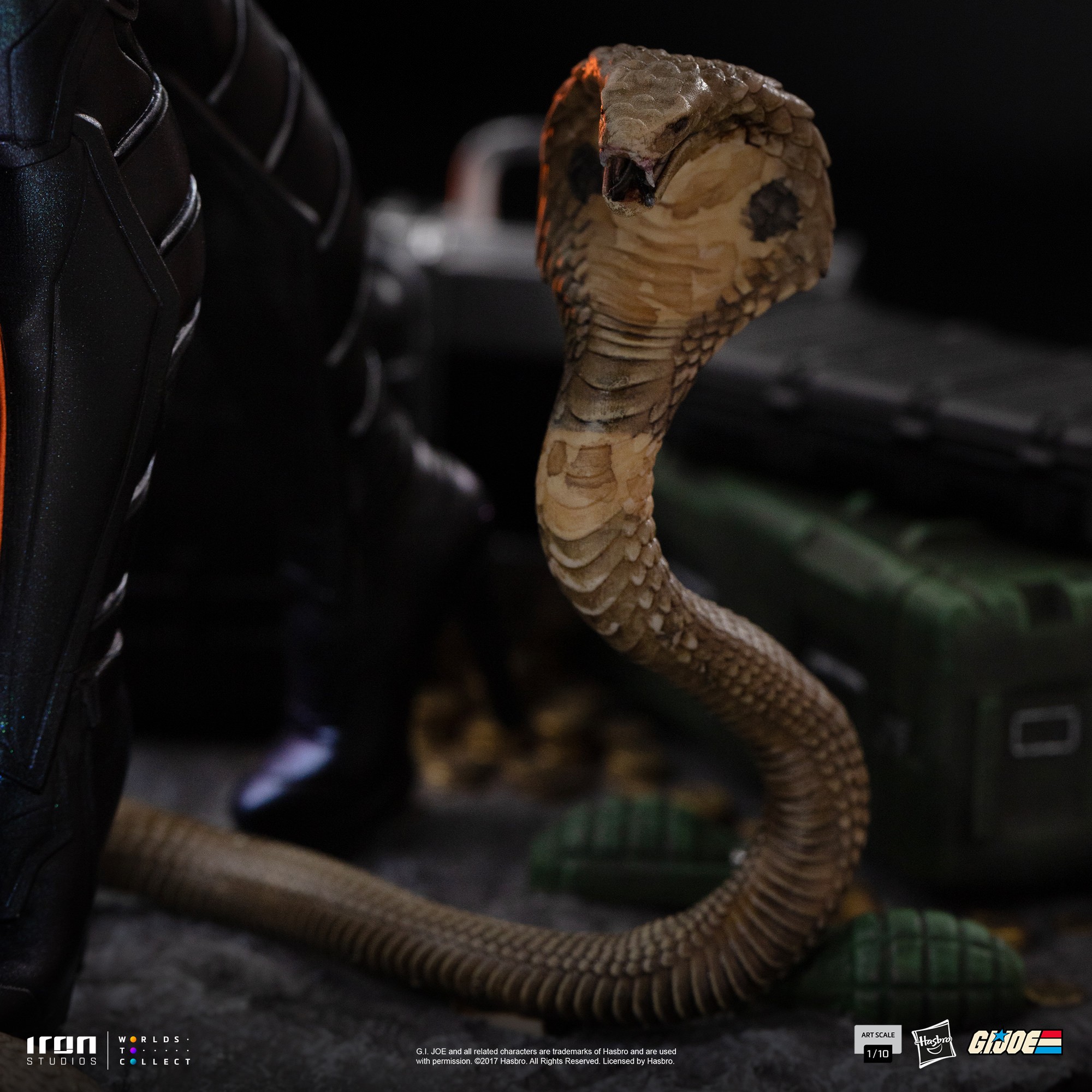 G.I. Joe Baroness 1:10 Scale Statue  (Prototype Shown) View 5