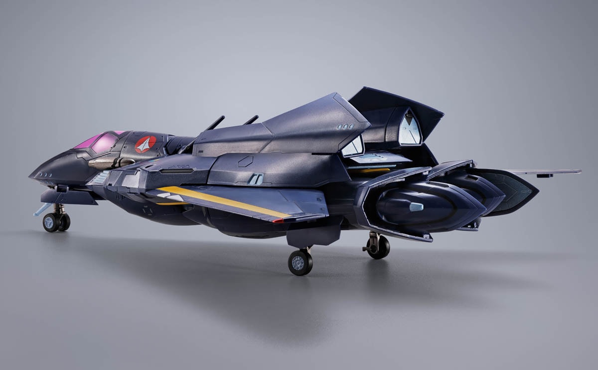 Macross VF-17S Nightmare Stealthvalkyrie (Gamlin Kizaki use) Action Figure  (Prototype Shown) View 8