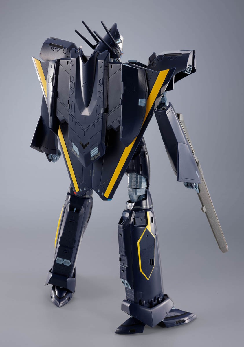 Macross VF-17S Nightmare Stealthvalkyrie (Gamlin Kizaki use) Action Figure  (Prototype Shown) View 12