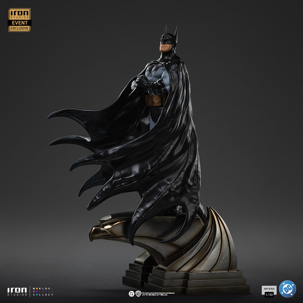 DC Comics Batman (Alex Ross) 1:10 Scale Statue  Exclusive Edition (Prototype Shown) View 10