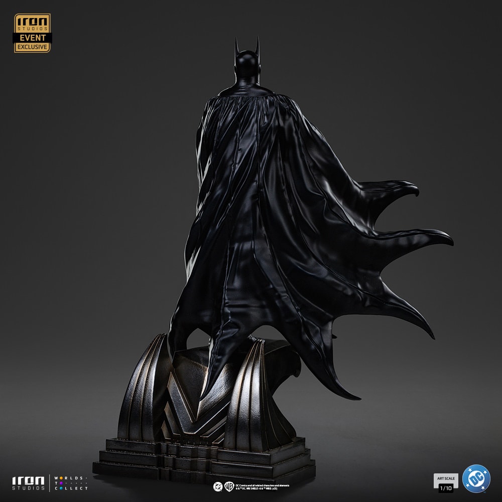 DC Comics Batman (Alex Ross) 1:10 Scale Statue  Exclusive Edition (Prototype Shown) View 12