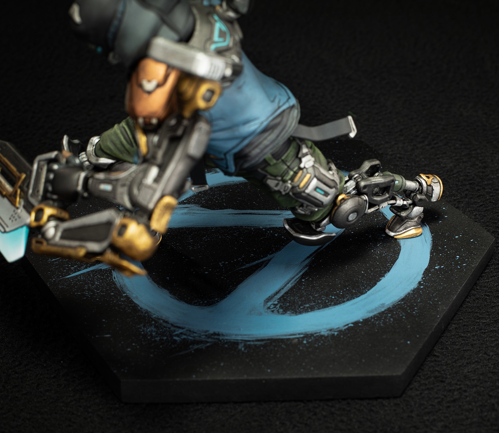 Borderlands Rafa PVC Figure  (Prototype Shown) View 4