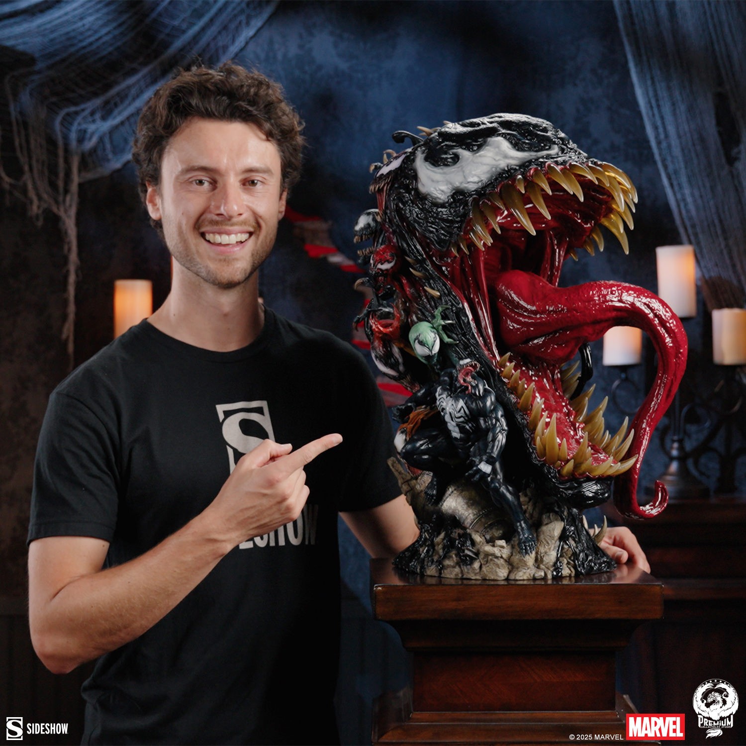 Marvel Venom Fine Art Bust  (Prototype Shown) View 1