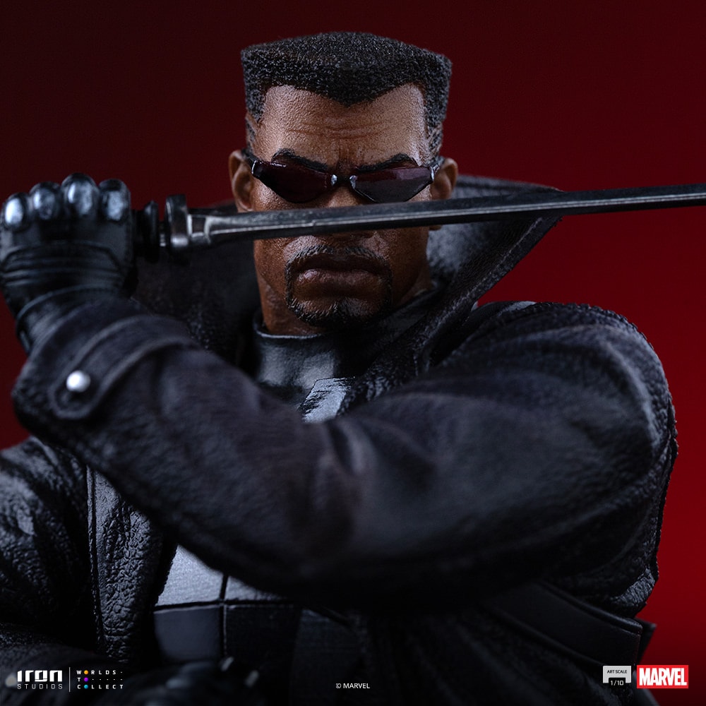 Marvel Blade 1:10 Scale Statue  (Prototype Shown) View 5