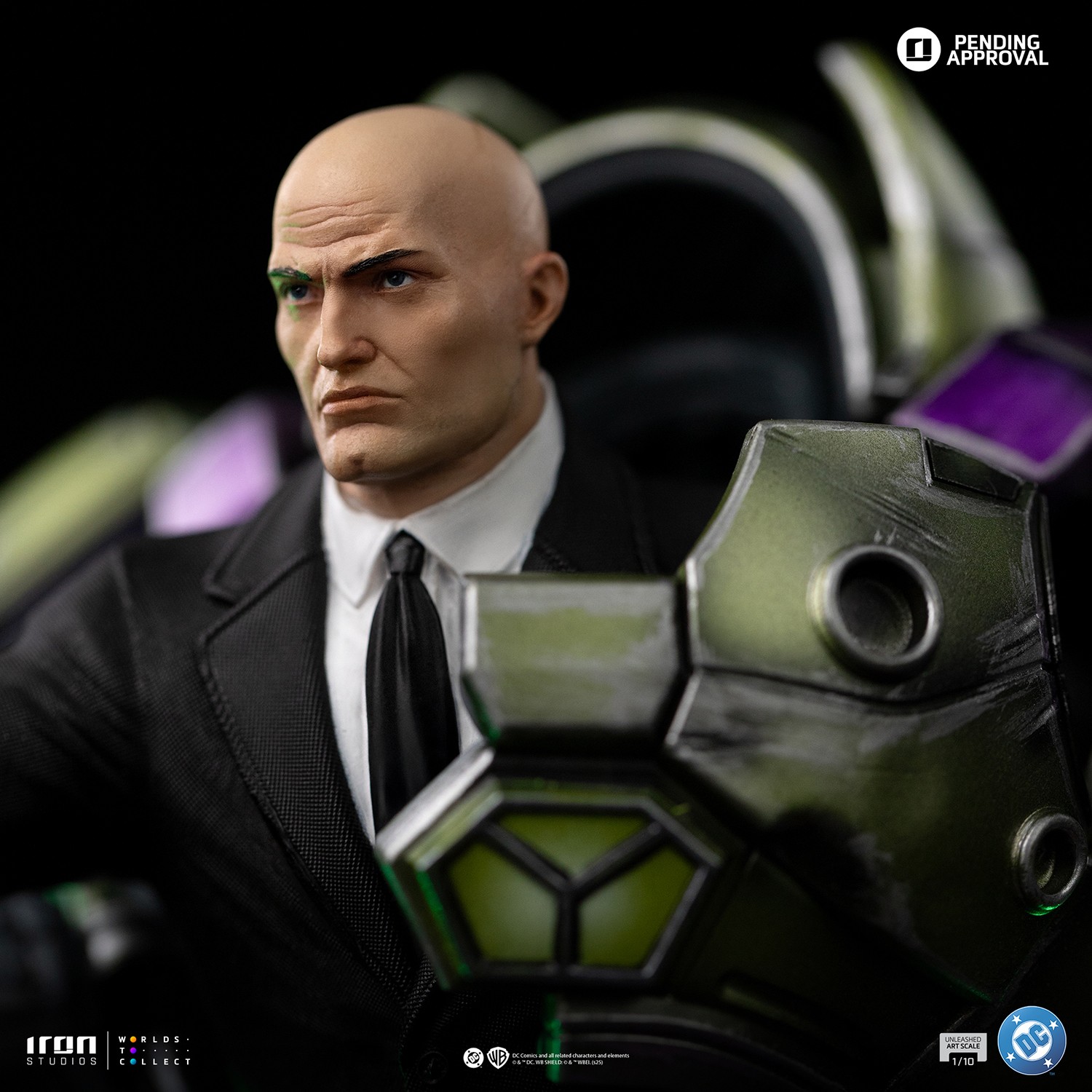DC Comics Lex Luthor Unleashed 1:10 Scale Statue  (Prototype Shown) View 9