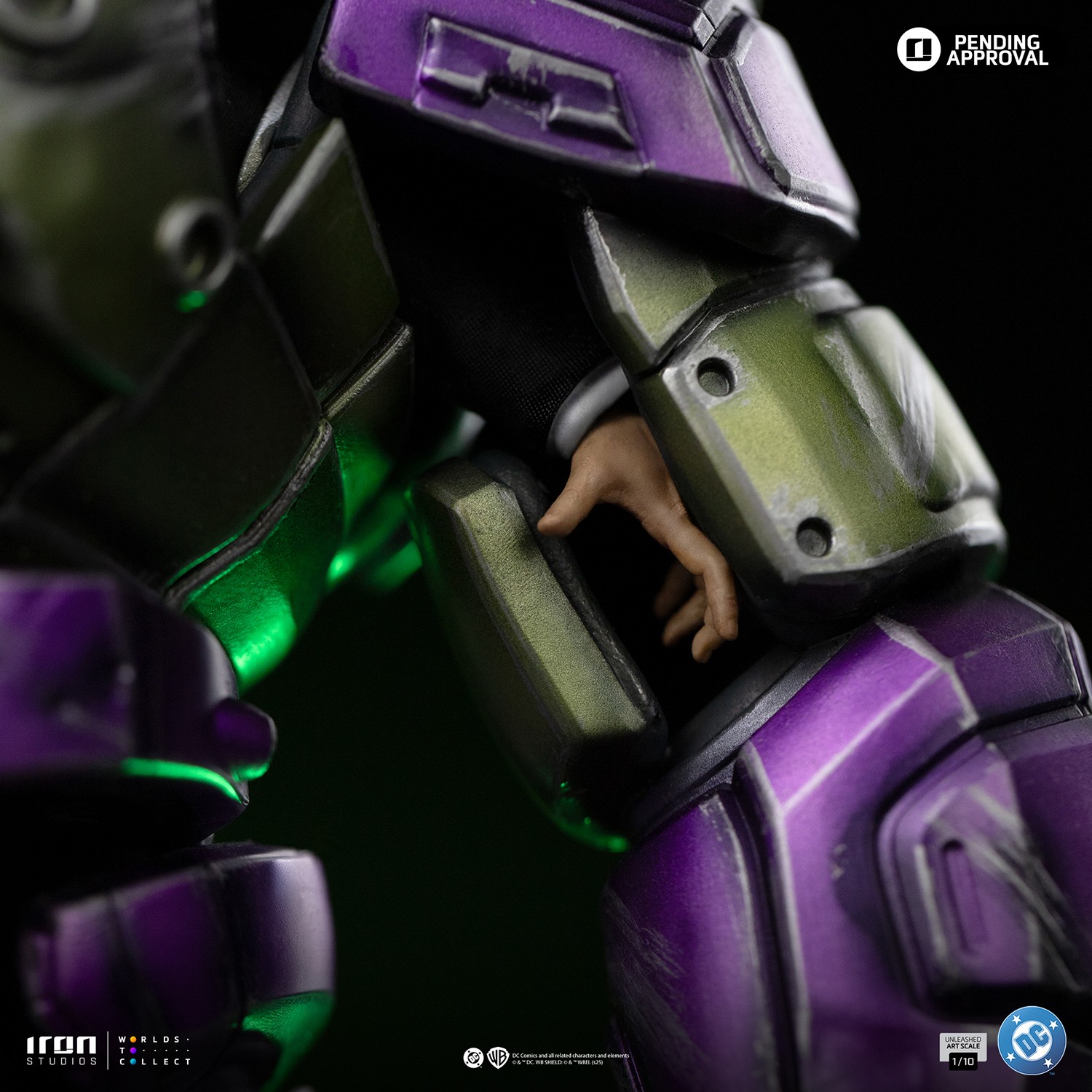 DC Comics Lex Luthor Unleashed 1:10 Scale Statue  (Prototype Shown) View 11