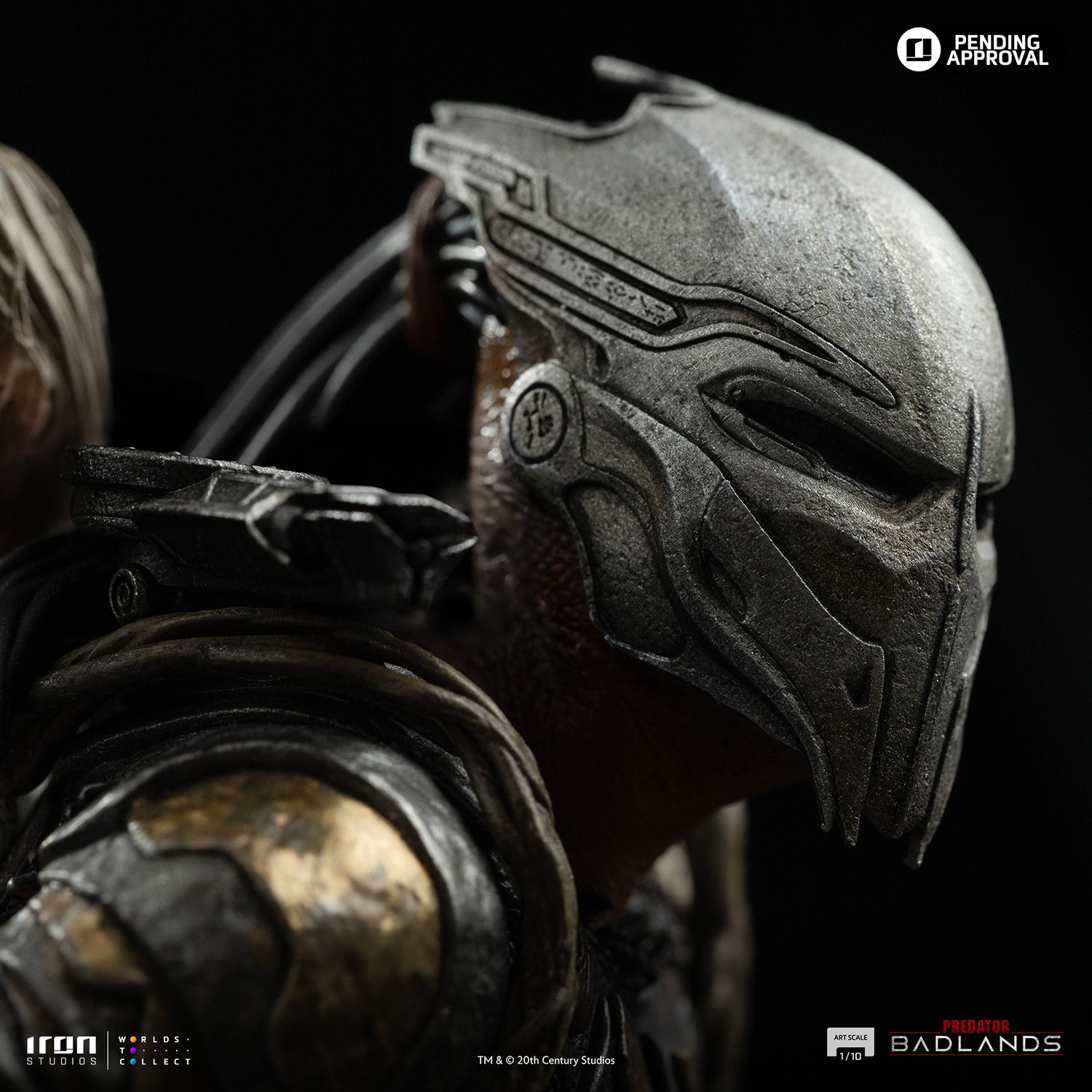 Predator Dek & Thia 1:10 Scale Statue  (Prototype Shown) View 16