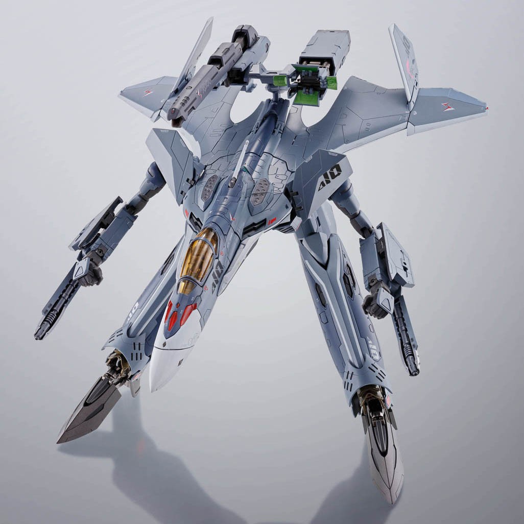 Macross VF-31A Kairos Macross Delta 10th Anniv Action Figure  (Prototype Shown) View 3
