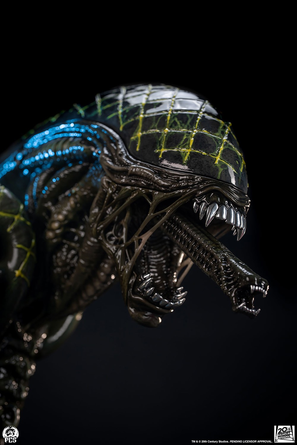 Alien Grid Alien 1:2 Scale Statue  (Prototype Shown) View 10