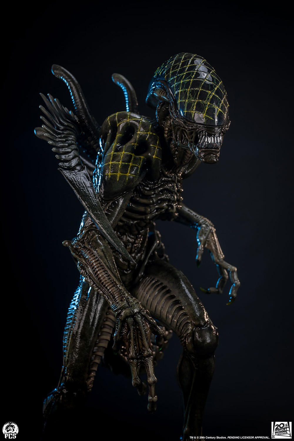 Grid Alien 1:2 Scale Statue by PCS | Sideshow Collectibles