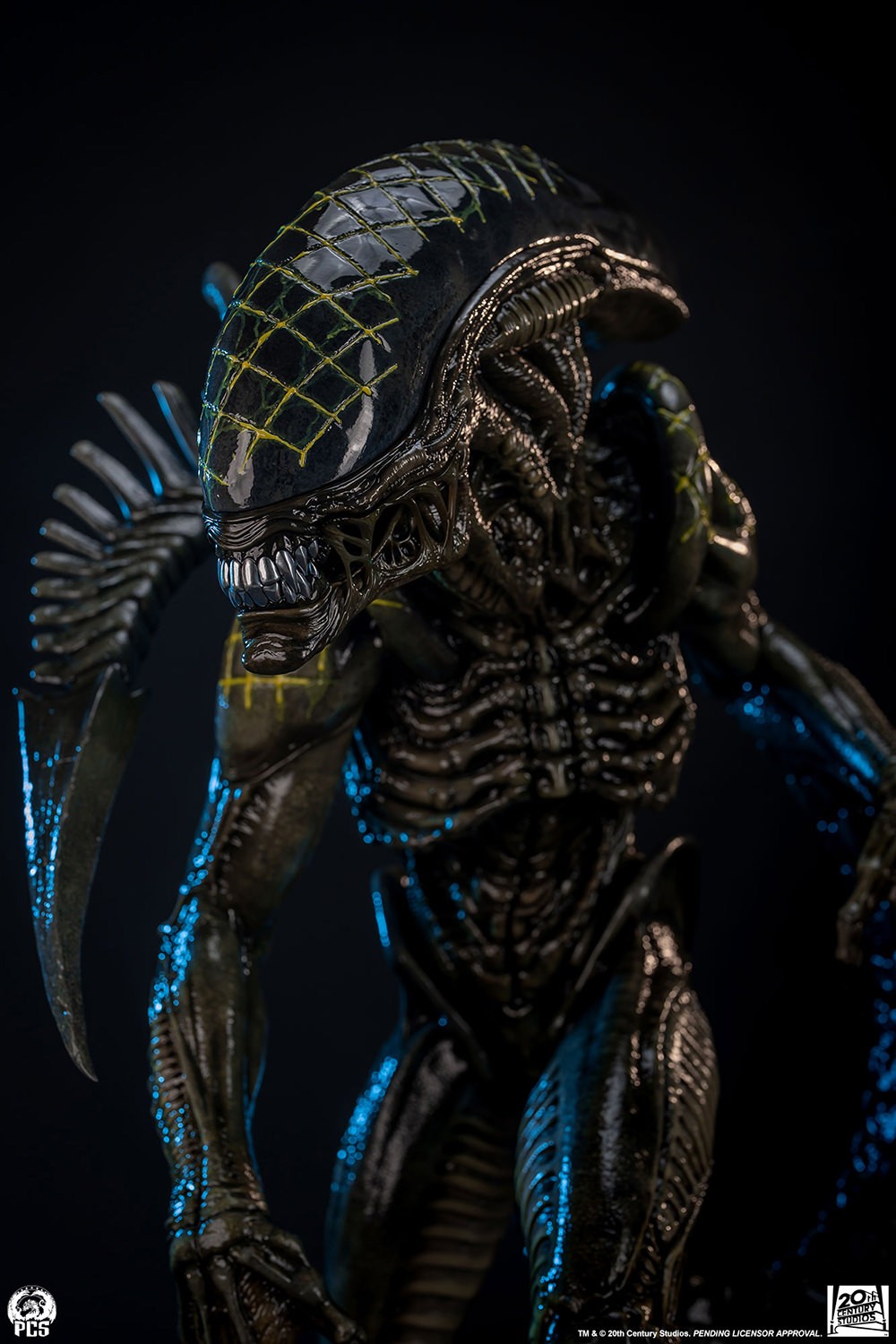 Alien Grid Alien 1:2 Scale Statue  (Prototype Shown) View 14