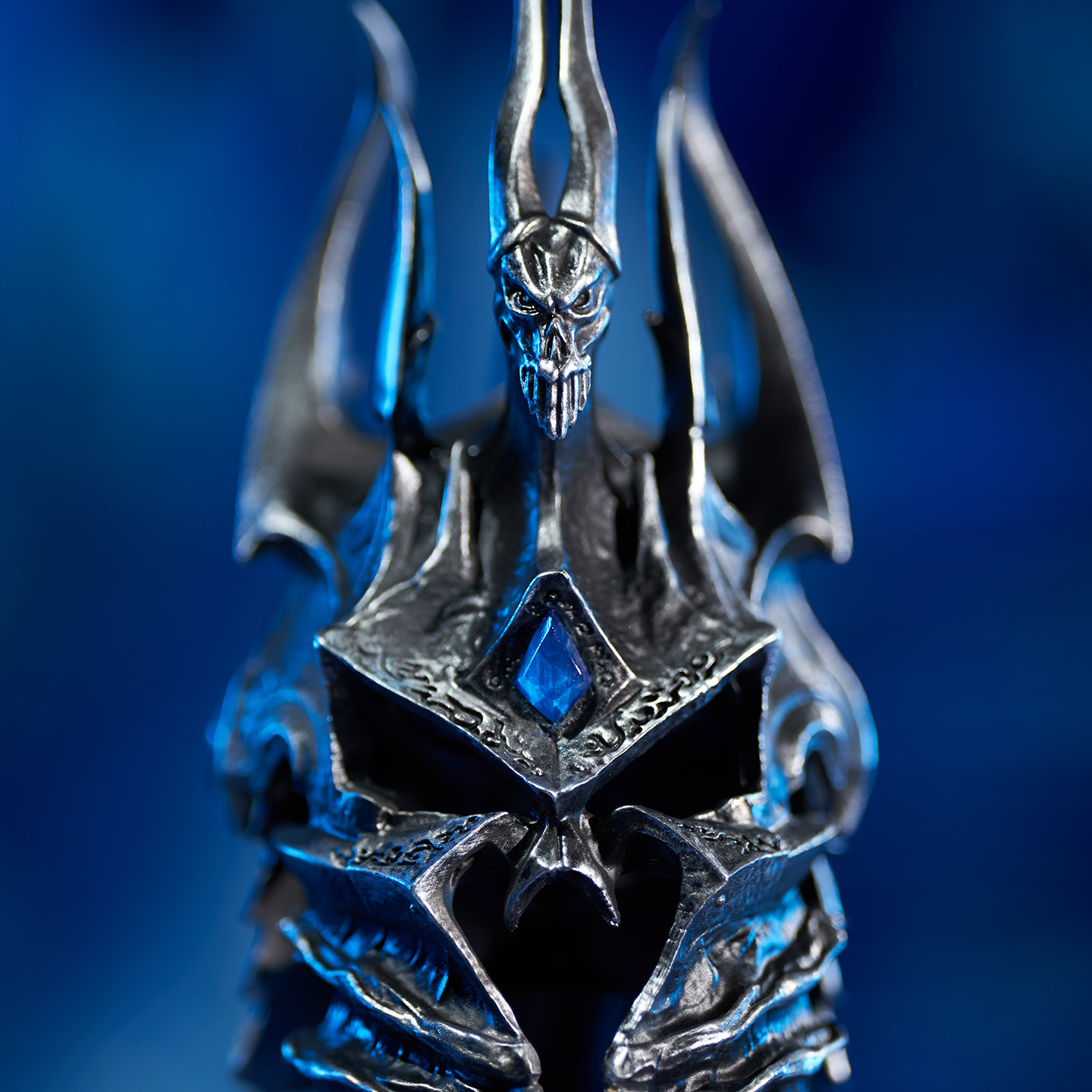 Warcraft Helm of Domination (Collector’s Edition) Replica  (Prototype Shown) View 5