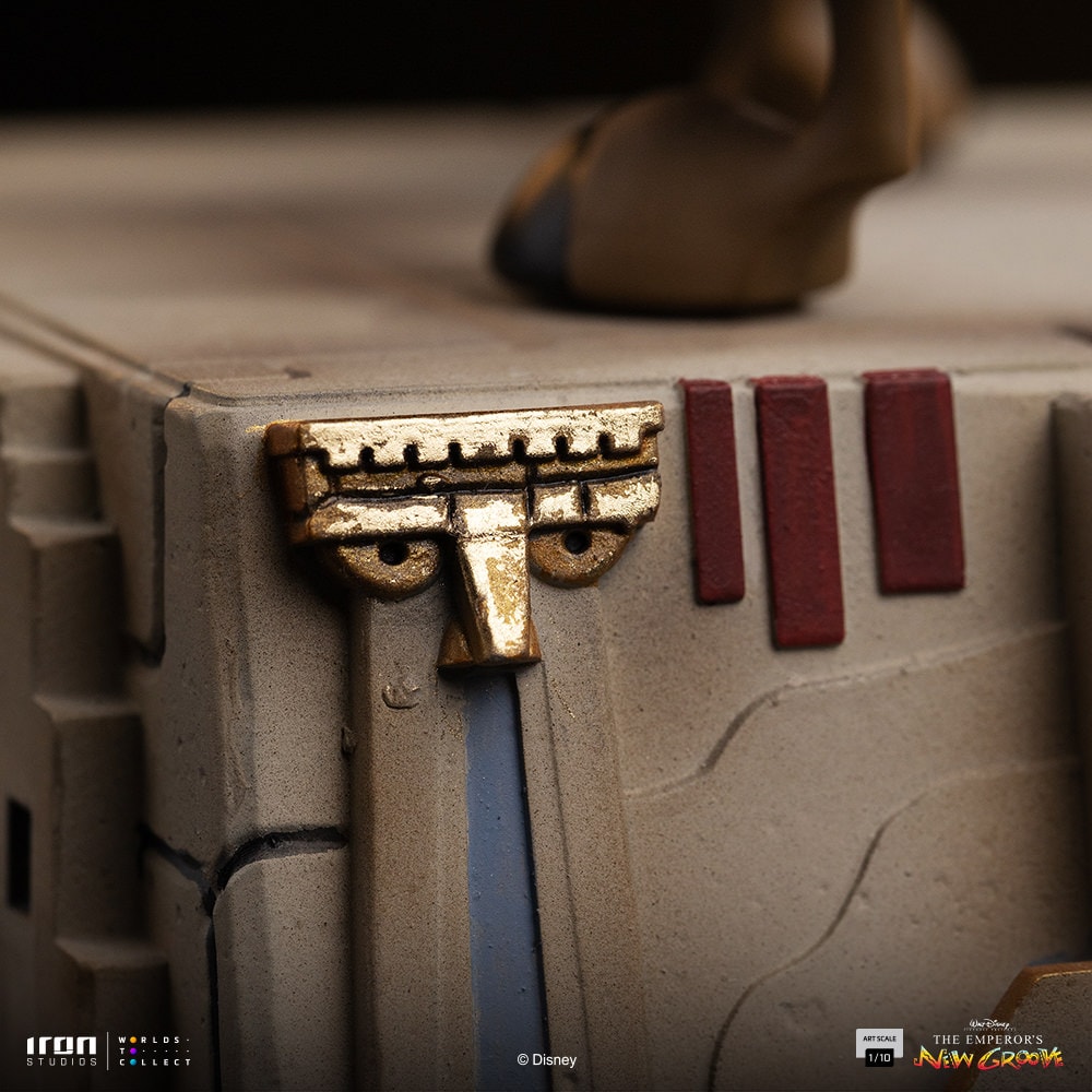 Disney Kuzko 1:10 Scale Statue  (Prototype Shown) View 14