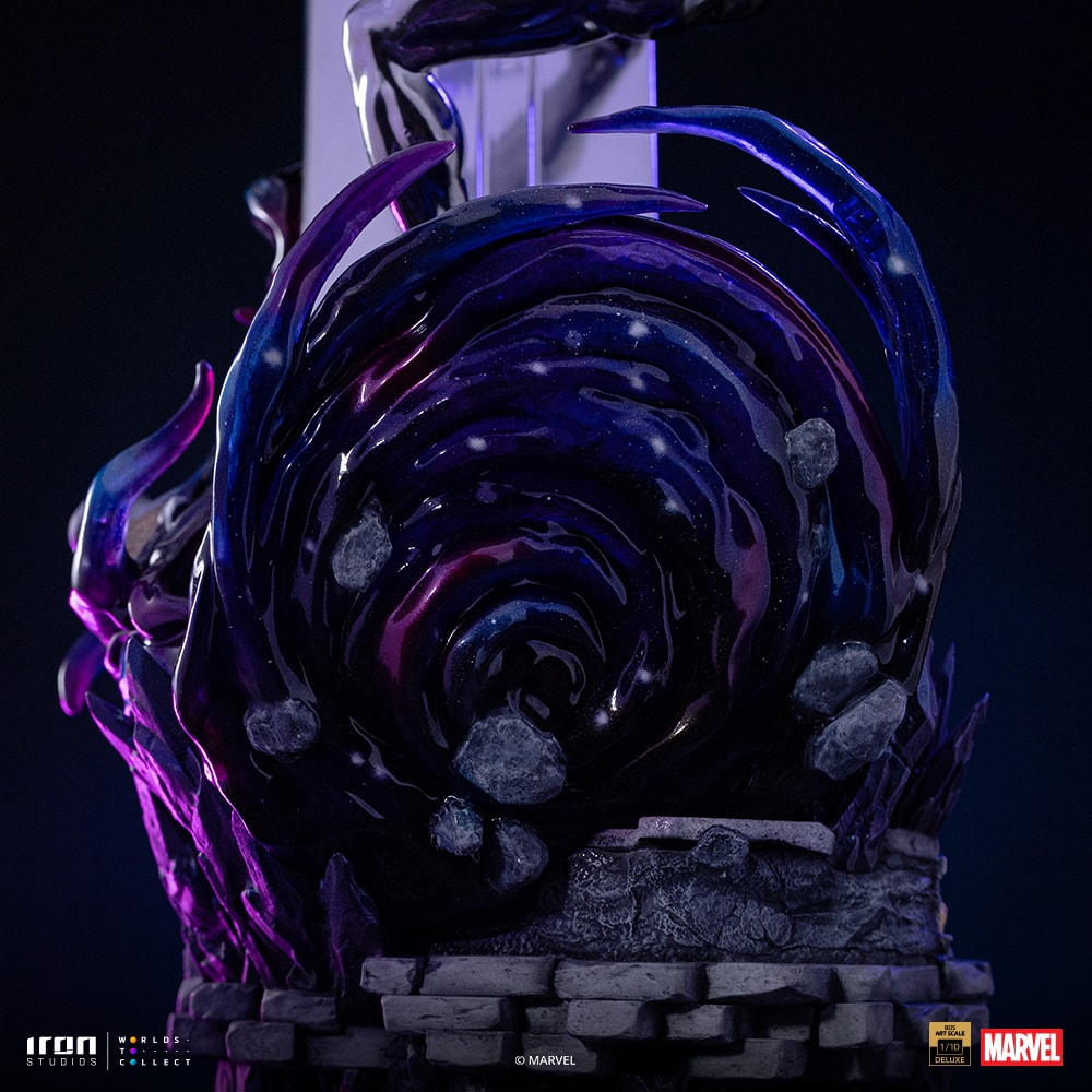 Marvel Silver Surfer Deluxe 1:10 Scale Statue  (Prototype Shown) View 13