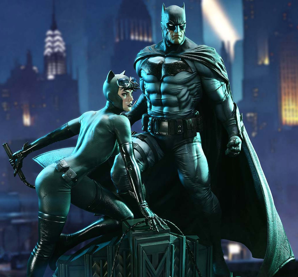 DC Comics Batman & Catwoman Quarter Scale Statue  (Prototype Shown) View 1