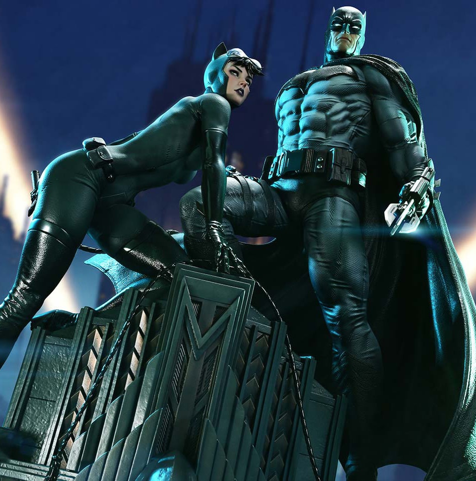 DC Comics Batman & Catwoman Quarter Scale Statue  (Prototype Shown) View 3