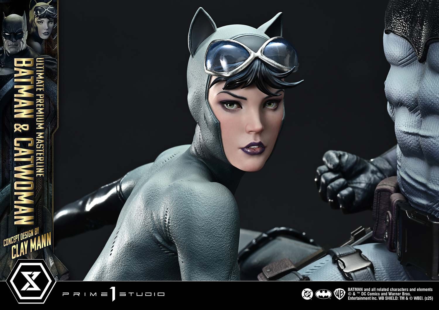 DC Comics Batman & Catwoman (Bonus Version) Quarter Scale Statue  (Prototype Shown) View 12