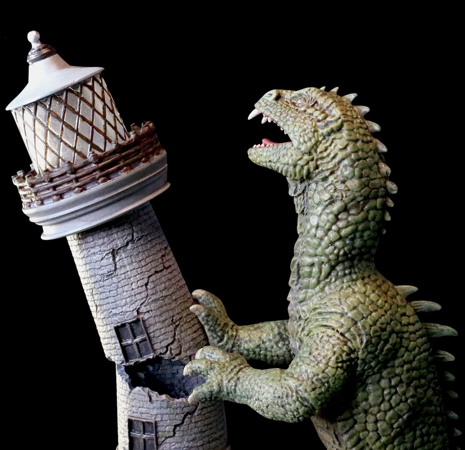 Ray Harryhausen Rhedosaurus Lighthouse Attack Statues  (Prototype Shown) View 4