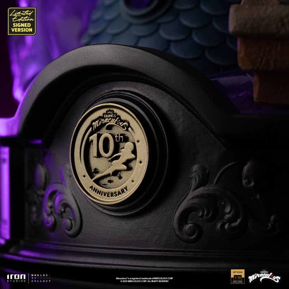 Miraculous: Tales of Ladybug and Cat Noir Ladybug and Cat Noir (Numbered and Signed) Deluxe 1:10 Scale Statue  (Prototype Shown) View 16