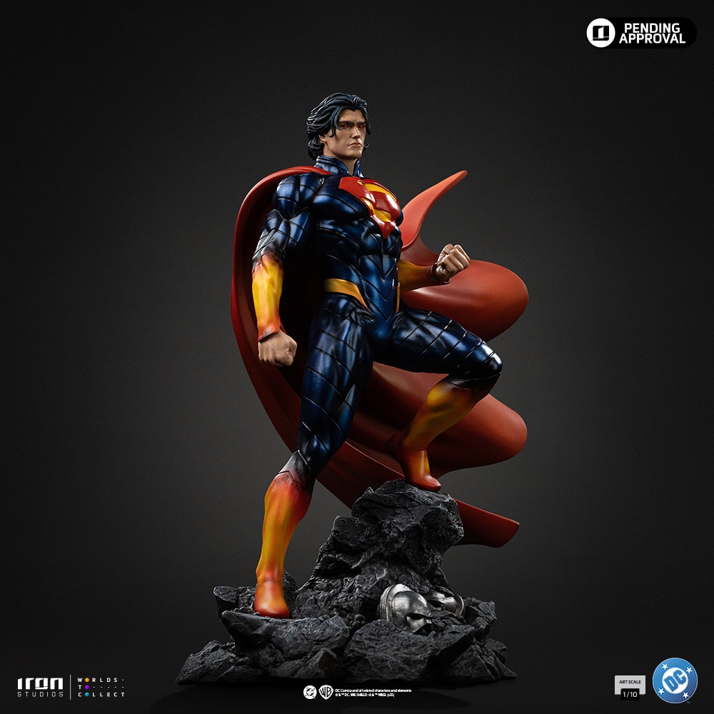 DC Comics Superman Absolute 1:10 Scale Statue  (Prototype Shown) View 9