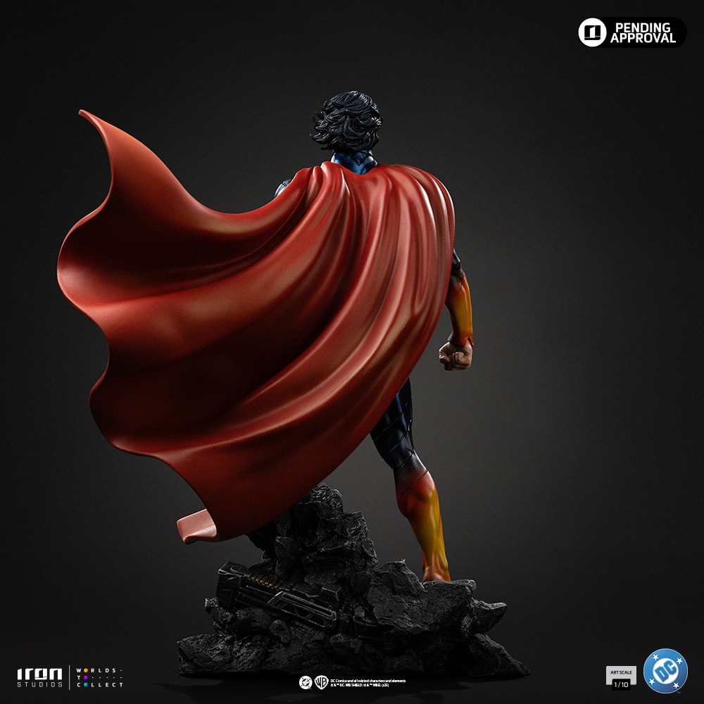 DC Comics Superman Absolute 1:10 Scale Statue  (Prototype Shown) View 10